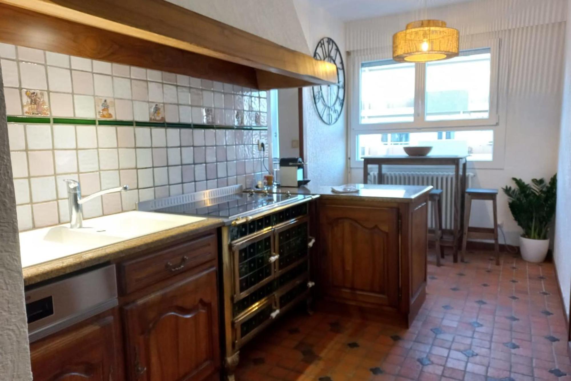 Tournette-comfortable And Quiet Luxury Appartement *