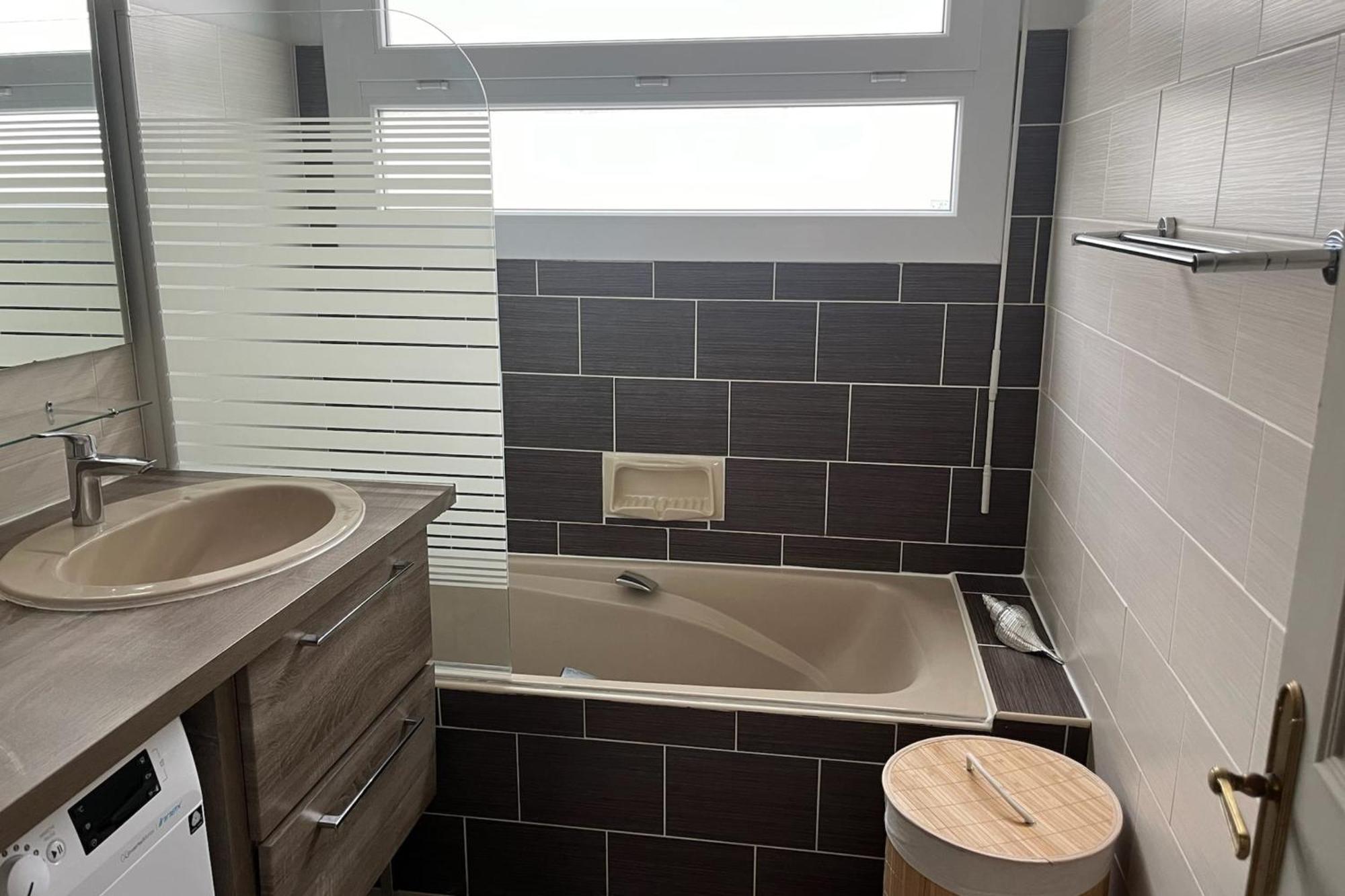 Tournette-comfortable And Quiet Luxury Appartement *